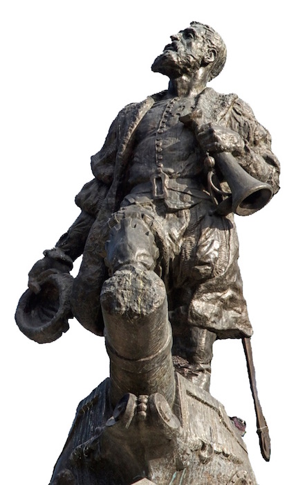 magellanstatueclipped