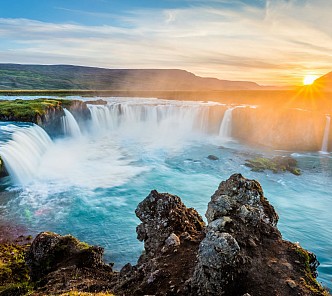 Grand Baltic, Round Britain & Iceland Experience